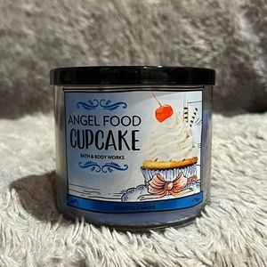 Bath and Body Works Angel Food Cake Candle